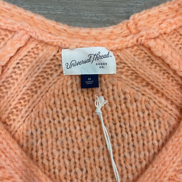 Universal Thread Sweater - Picture 5 of 7